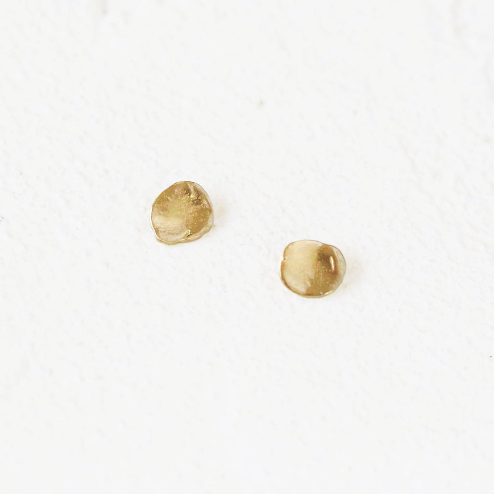 Fingertip Stud Earrings in 14k gold